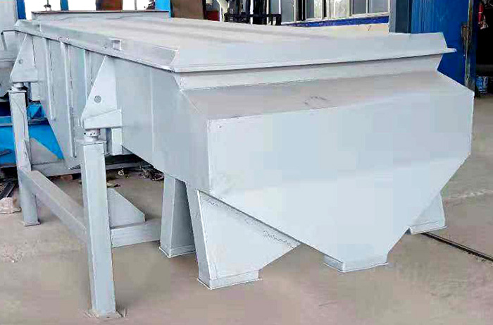 直線振動(dòng)篩木質(zhì)篩框與金屬篩孔的對比