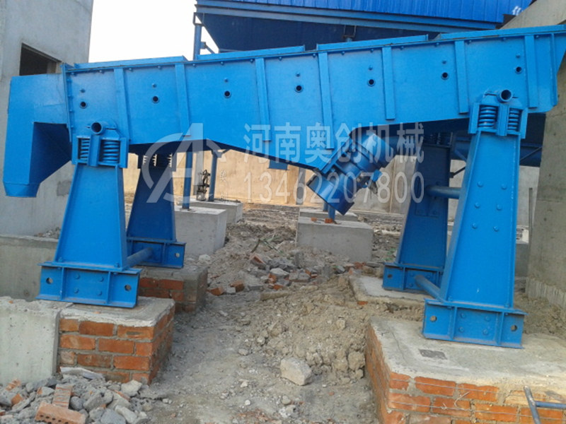 砂石分級(jí)直線振動(dòng)篩