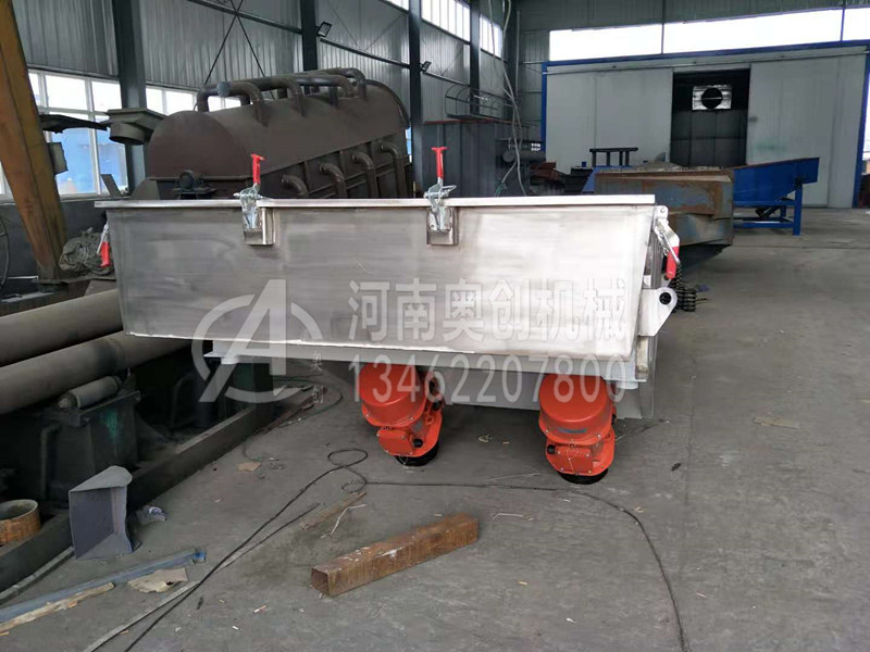 煅燒焦粉除雜直線振動(dòng)篩分機(jī)