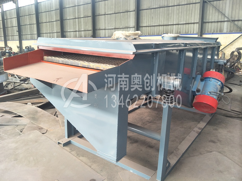 輕型直線篩選機(jī)設(shè)備振動電機(jī)激振力該如何調(diào)節(jié)