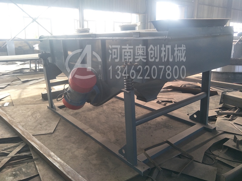 如何提高顆粒分級(jí)專用直線振動(dòng)篩選機(jī)的篩分效率呢？