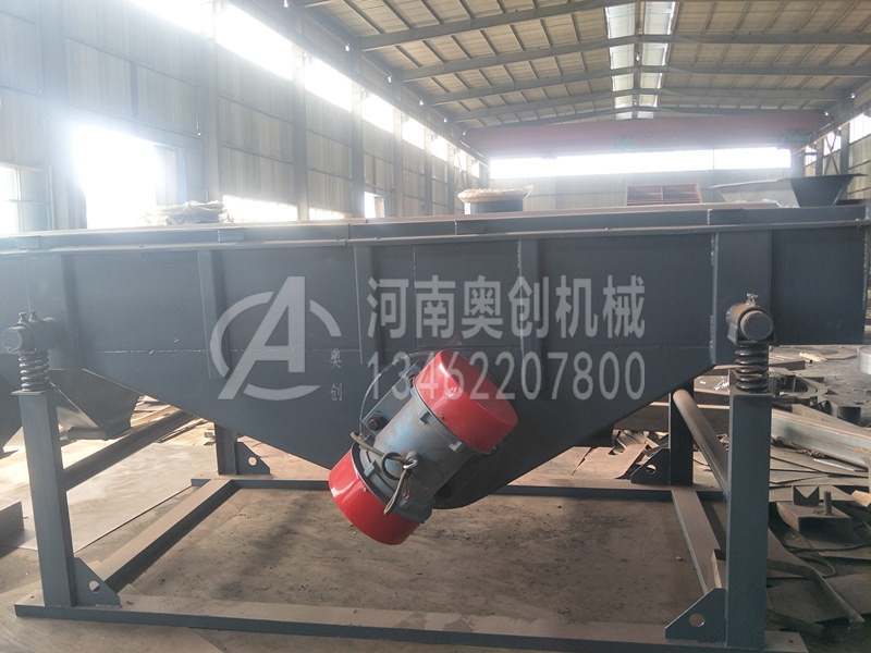 在使用直線振動篩中投料不均勻會產(chǎn)生哪些后果