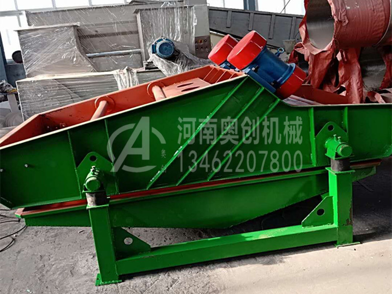 脫水篩網(wǎng)價格維護(hù)和維護(hù)料斗安裝在提升機(jī)中，不應(yīng)有偏轉(zhuǎn)導(dǎo)致套管碰撞