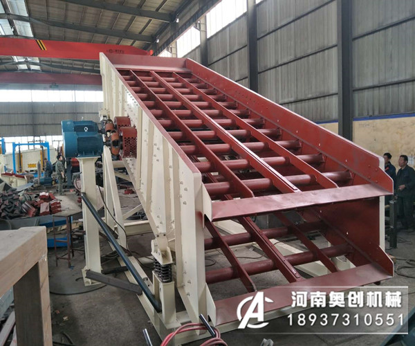 砂石料場(chǎng)圓振動(dòng)篩