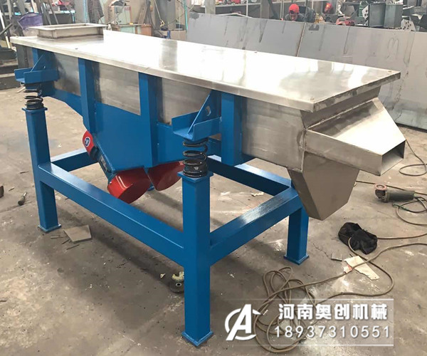 直線振動(dòng)篩篩分效果不好哪些原因會(huì)影響到直線篩的篩分效果？