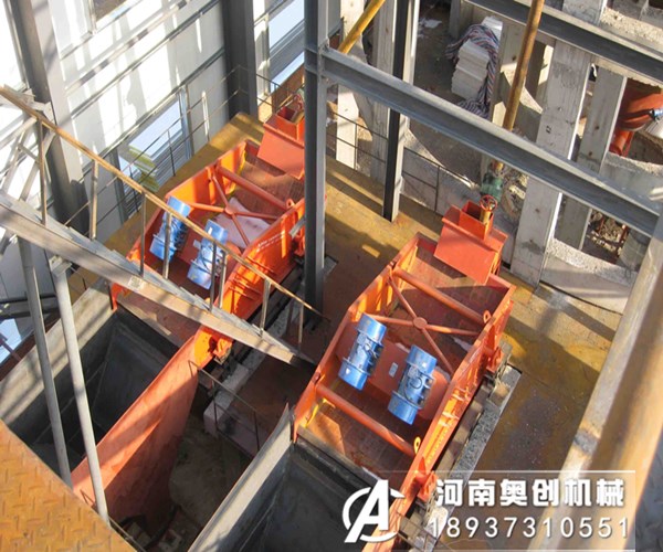 振動(dòng)脫水篩是機(jī)制砂渣水分離非常高效脫水的設(shè)備