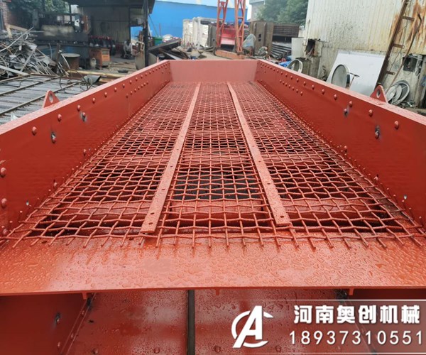 造成礦用粘土振動篩?篩網(wǎng)破損的原因和解決方法