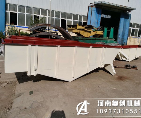 堅(jiān)果直線篩分機(jī)在選擇材質(zhì)和篩框的時(shí)候用那種比較合適？