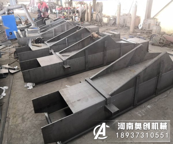 鐵礦沙直線振動(dòng)篩