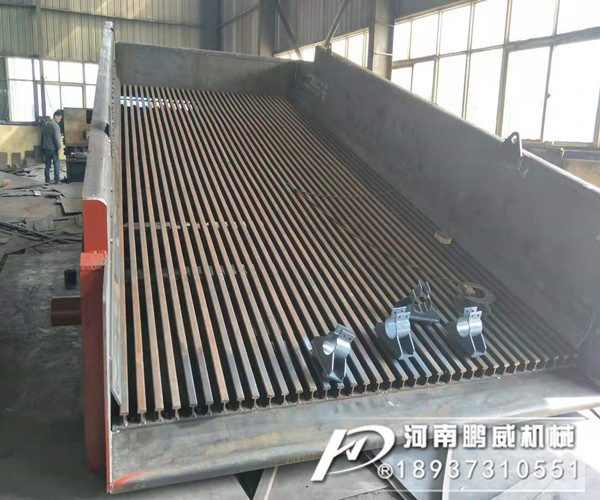 沙場(chǎng)篩分沙石的使用的振動(dòng)篩有那幾種？