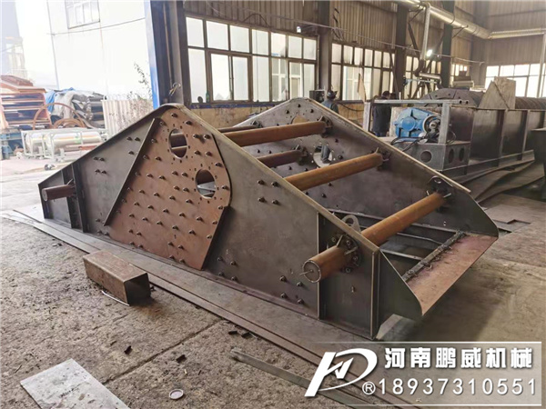 碎石振動(dòng)脫水篩篩網(wǎng)如何固定在篩框上？