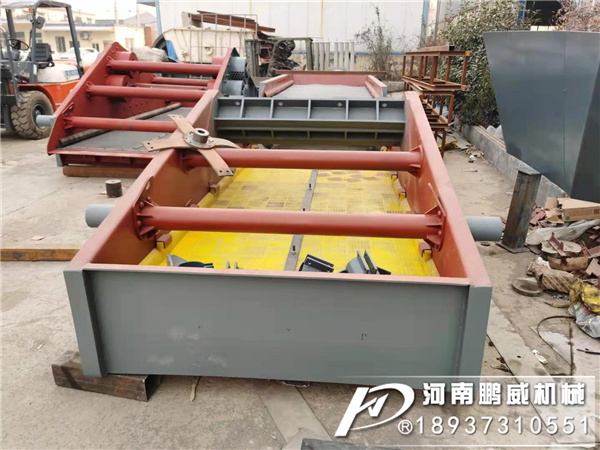 碎石振動(dòng)脫水篩篩網(wǎng)如何固定在篩框上？