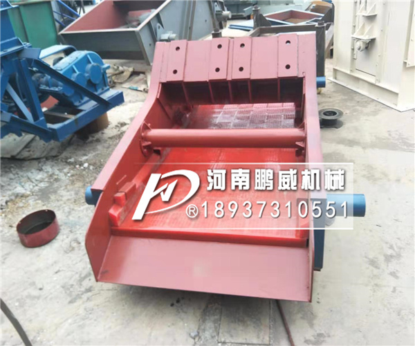 直線尾礦振動脫水篩多少錢一臺？