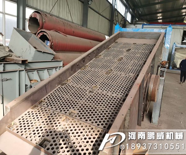 土石圓振動篩篩網(wǎng)堵泥怎么樣解決？