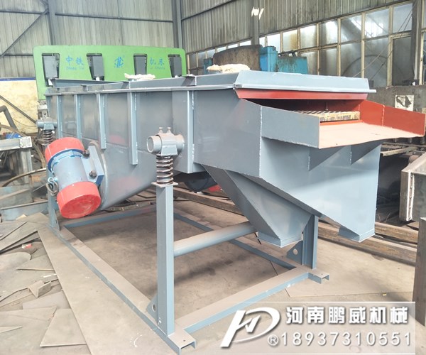 直線振動(dòng)篩工作原理及外形結(jié)構(gòu)圖