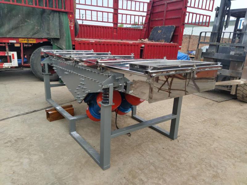 單層直線振動(dòng)篩的原理